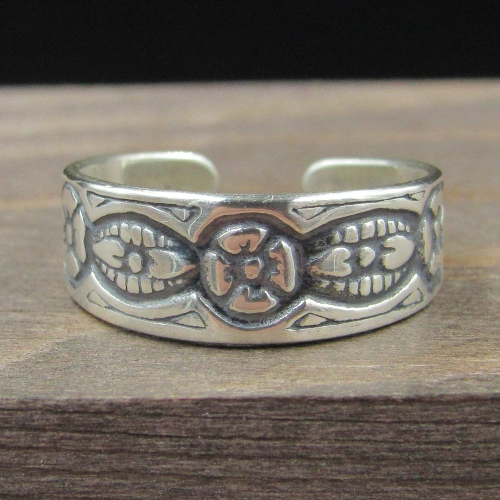 Size 5 Sterling Silver Floral Heart Thick Toe Ring